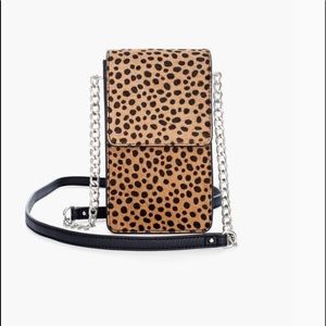 Meet your Posher, Carrie